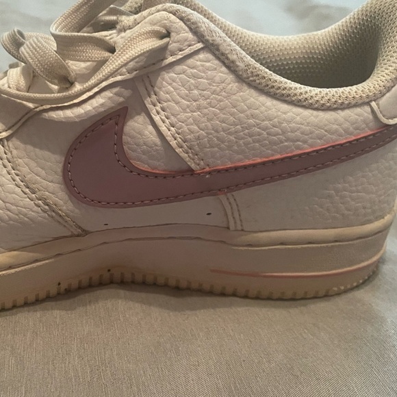 White and Pink Air Forces - Picture 5 of 6